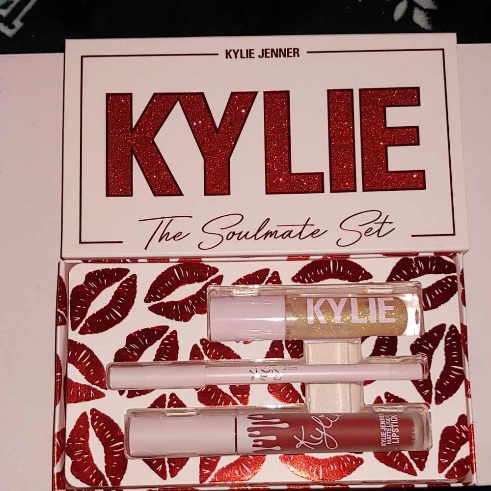 Kylie Lip Kit